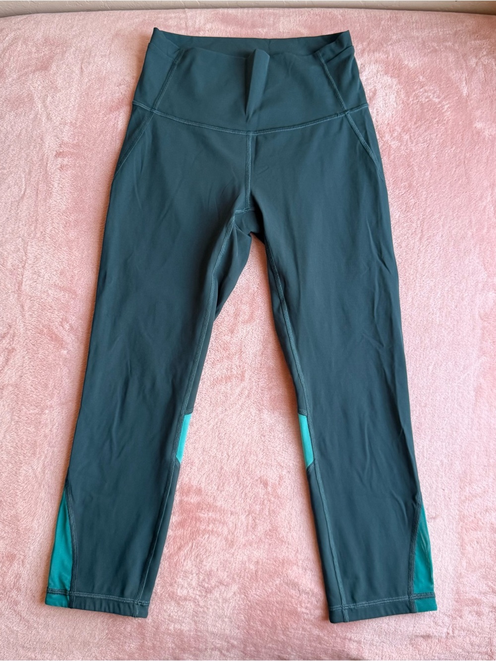 Lululemon Mix & Mesh Crop 21" Teal Colorway